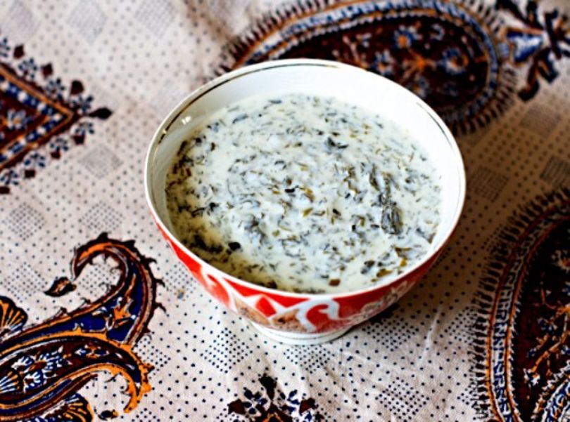 Dovgha recipe (Yogurt soup with fresh herbs and chickpeas from Azerbaijani cuisine)
