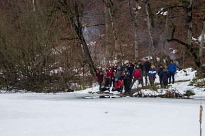 Frozen Enbil lake Winter Hiking