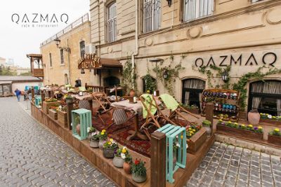 Qazmaq restaurant in Old city Baku
