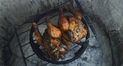 Chickens cooked in the tandir
